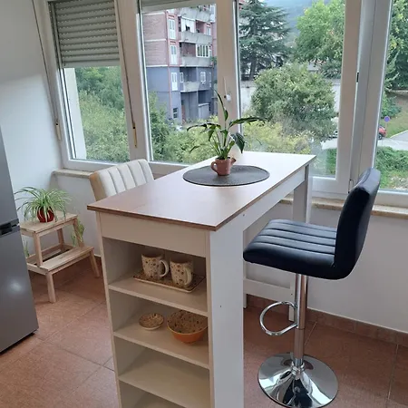 Apartment Lili - 2 Bedroom In Center *